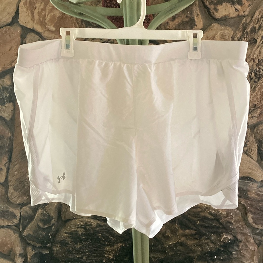 Under Armour running short